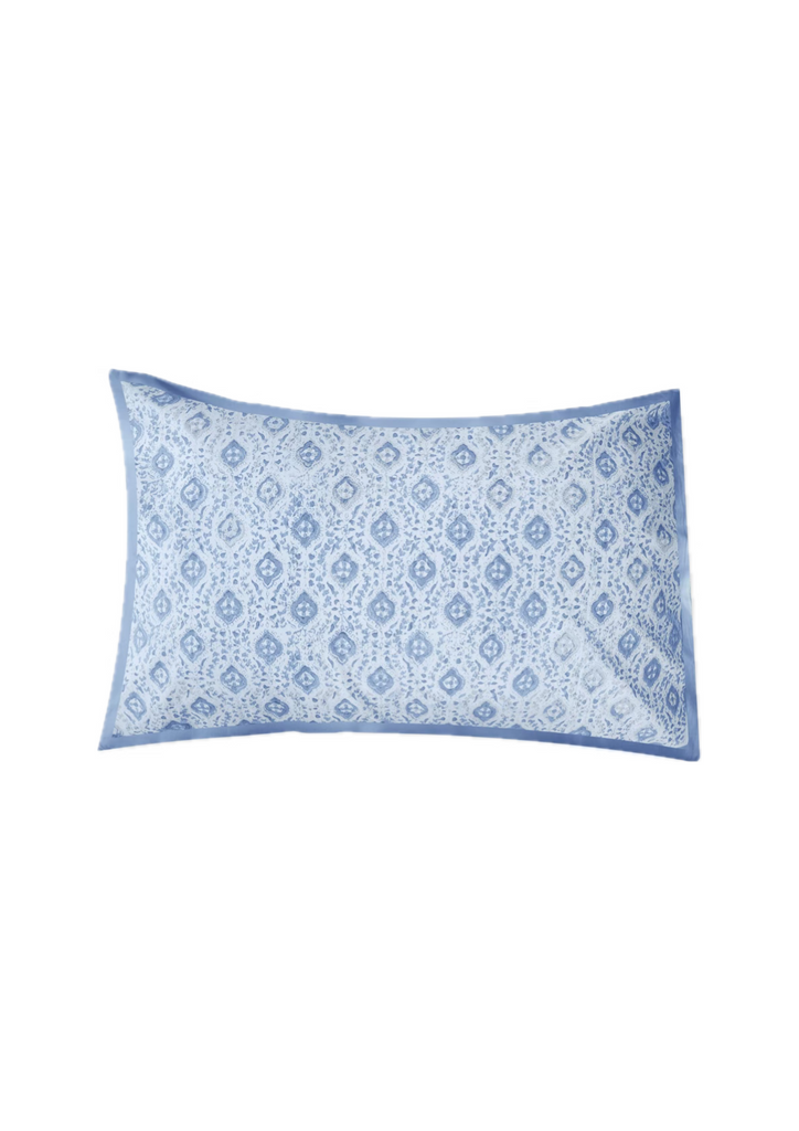 Náni Standard Pillowcases in Quatrefoil Nantucket Greys, Set of 2 - Organic Cotton