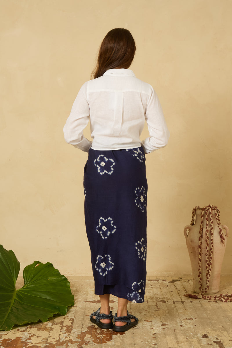 Shibori Flowers Pashmina in Navy