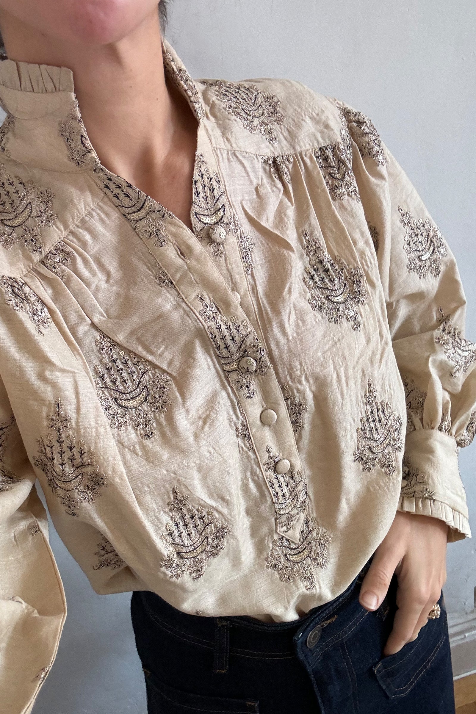 TOGA PULLA/EMBROIDERY SHIRT (RED)