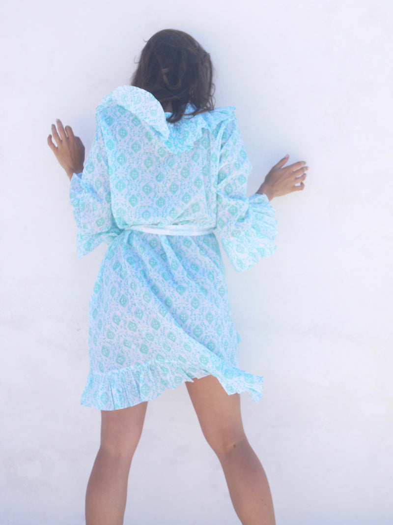 Short Náni Robe in Quatrefoil Seaglass